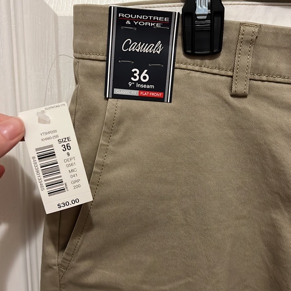 Khaki Shorts - Picture 6 of 9